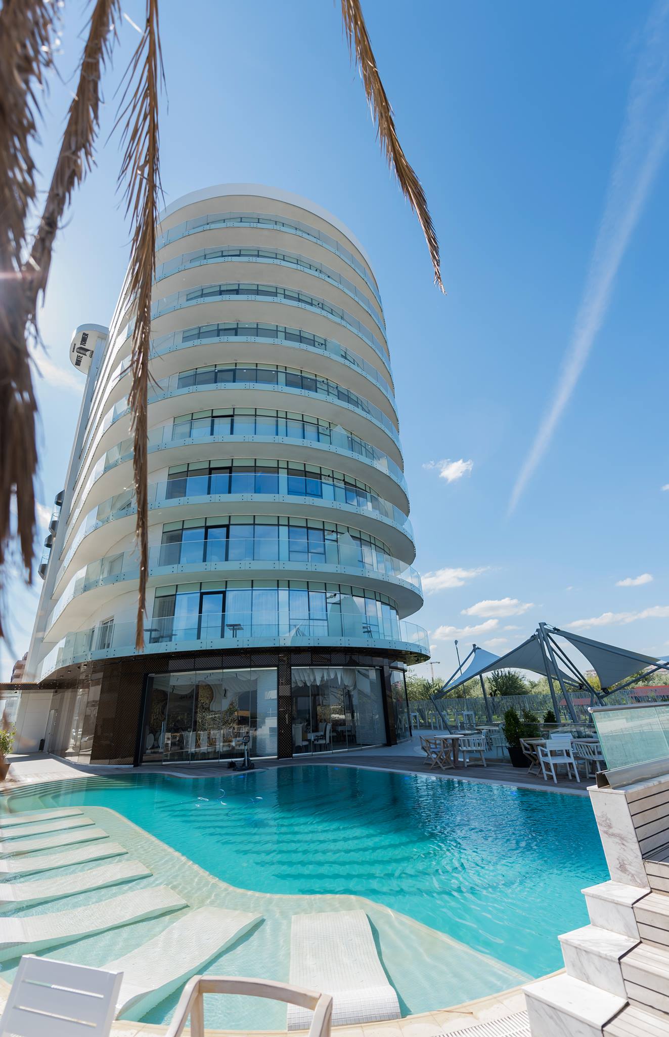 VA Studios @ White Tower Mamaia